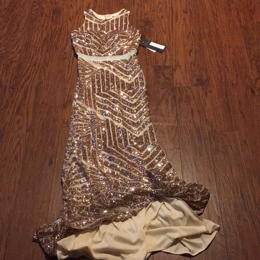 EVA Formal Sequined Dress - Picture 7 of 8